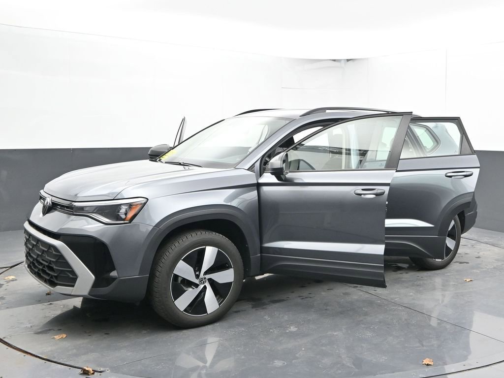 Used 2025 Volkswagen Taos S image 46