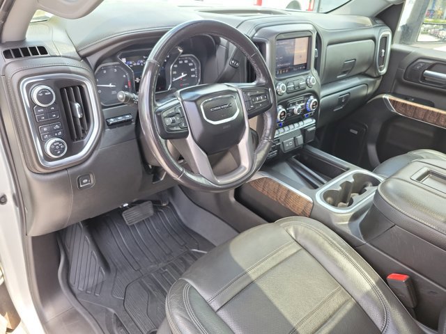 Used 2022 GMC Sierra 3500 Denali w/ Denali Ultimate Package image 16