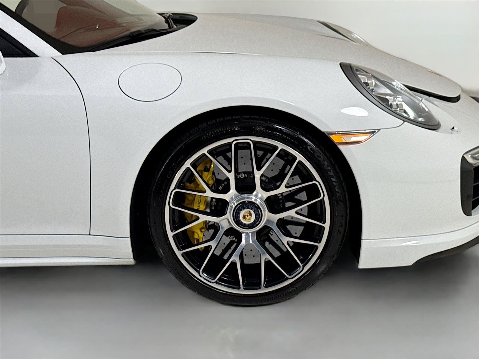Used 2015 Porsche 911 Turbo S AWD/4WD image 40