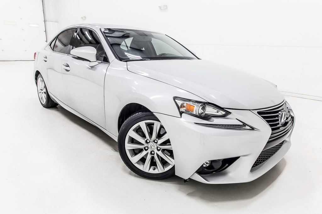 Used 2016 Lexus IS 200t RWD image 8