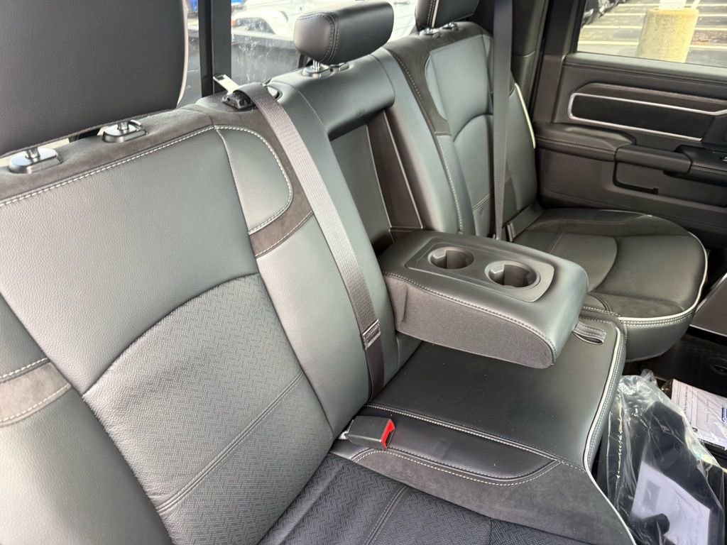 New 2025 RAM 2500 Laramie image 32