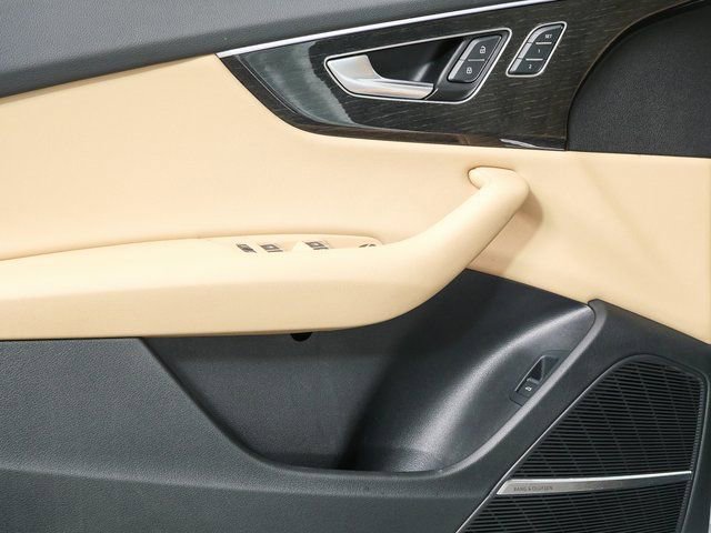 Used 2019 Audi Q8 Prestige w/ Towing Package AWD/4WD image 6