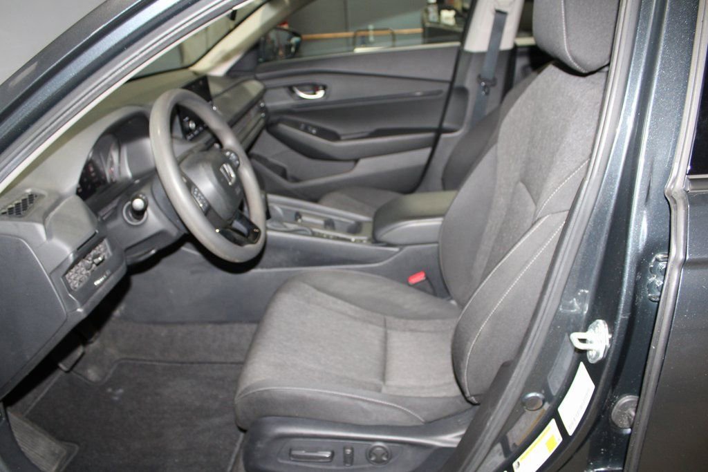 Used 2024 Honda Accord EX image 10