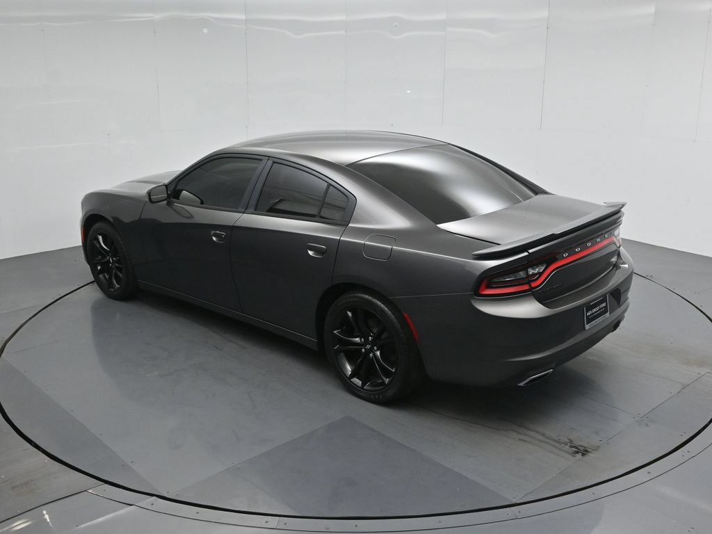 Used 2017 Dodge Charger SE w/ Blacktop Package RWD image 41