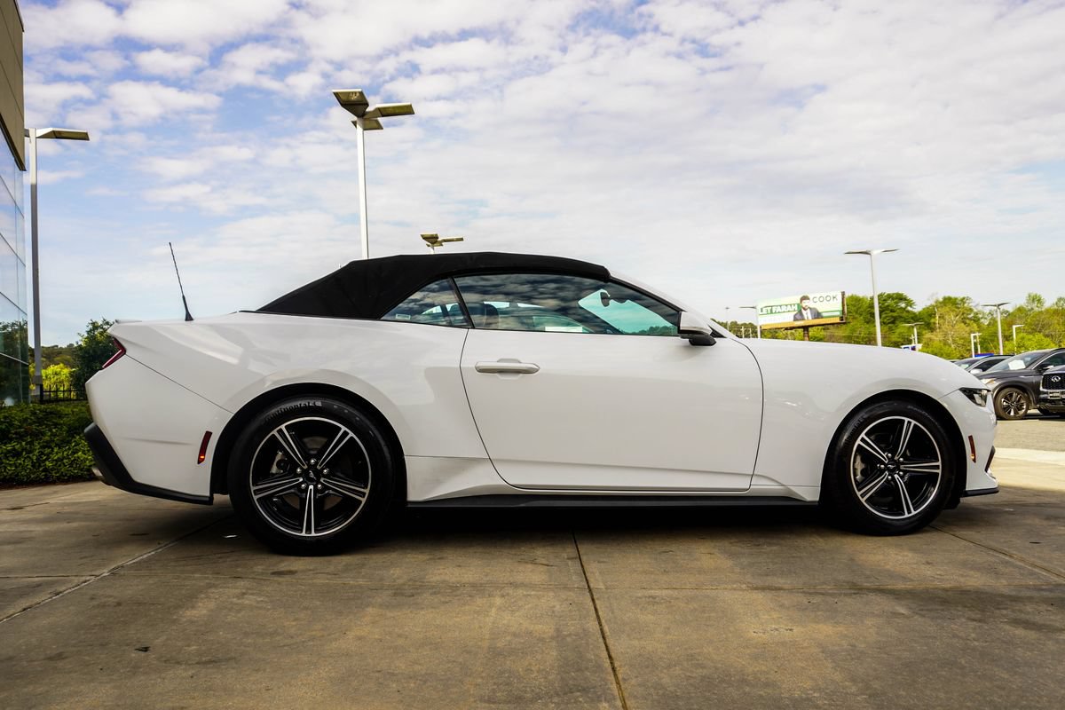 Used 2024 Ford Mustang Premium RWD image 6