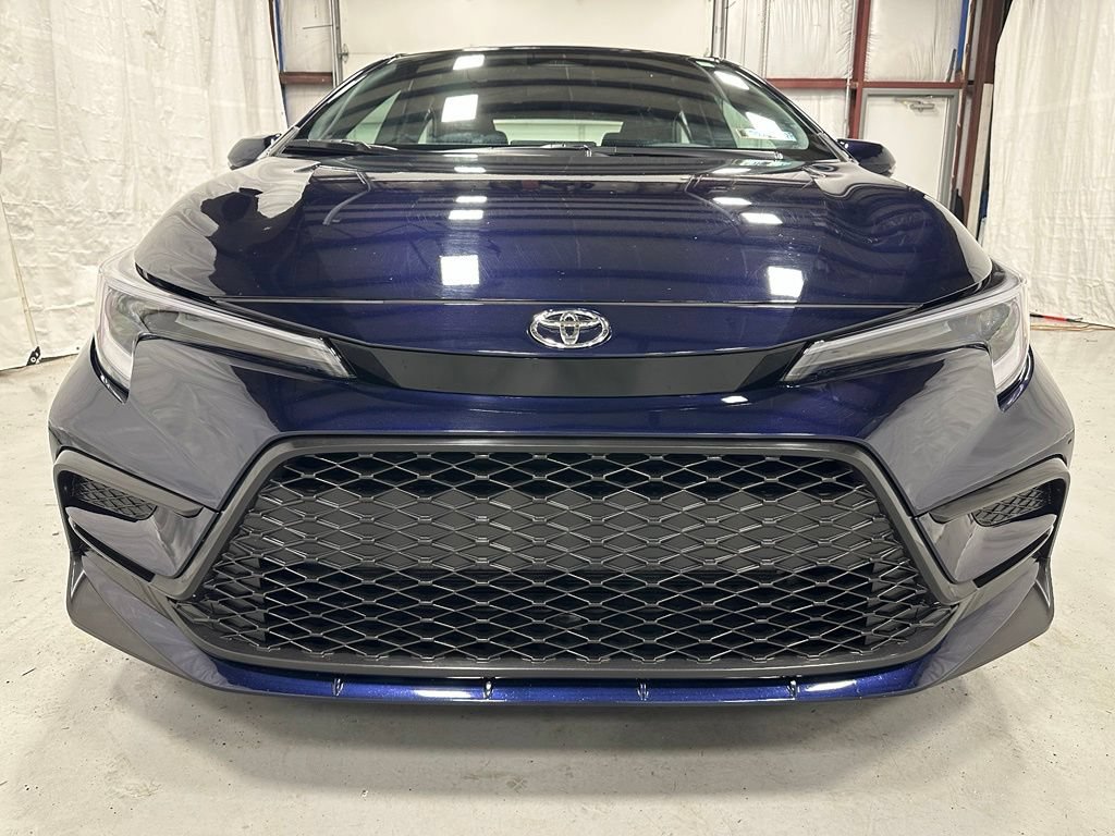 Used 2026 Toyota Corolla SE FWD image 2