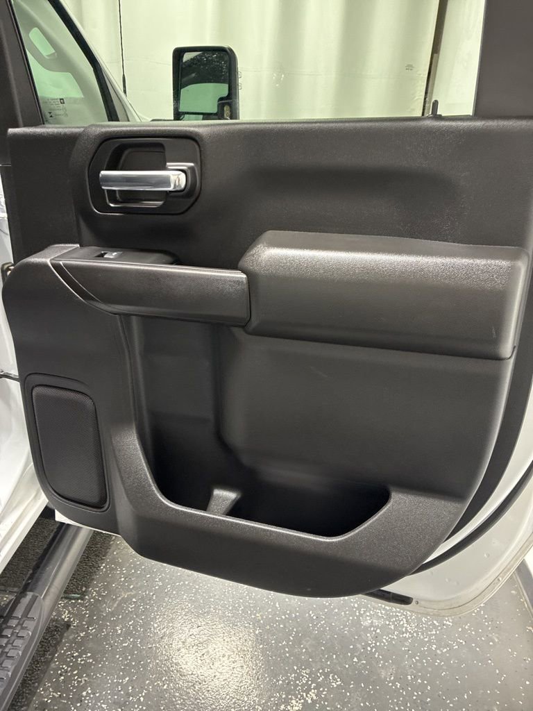 Used 2025 Chevrolet Silverado 2500 Custom w/ Custom Value Package image 25