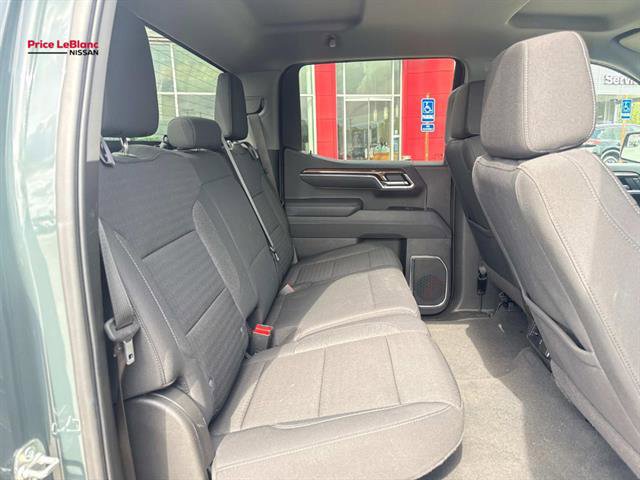 Used 2025 Chevrolet Silverado 1500 LT RWD image 9