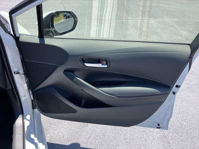 Certified 2025 Toyota Corolla SE FWD image 31