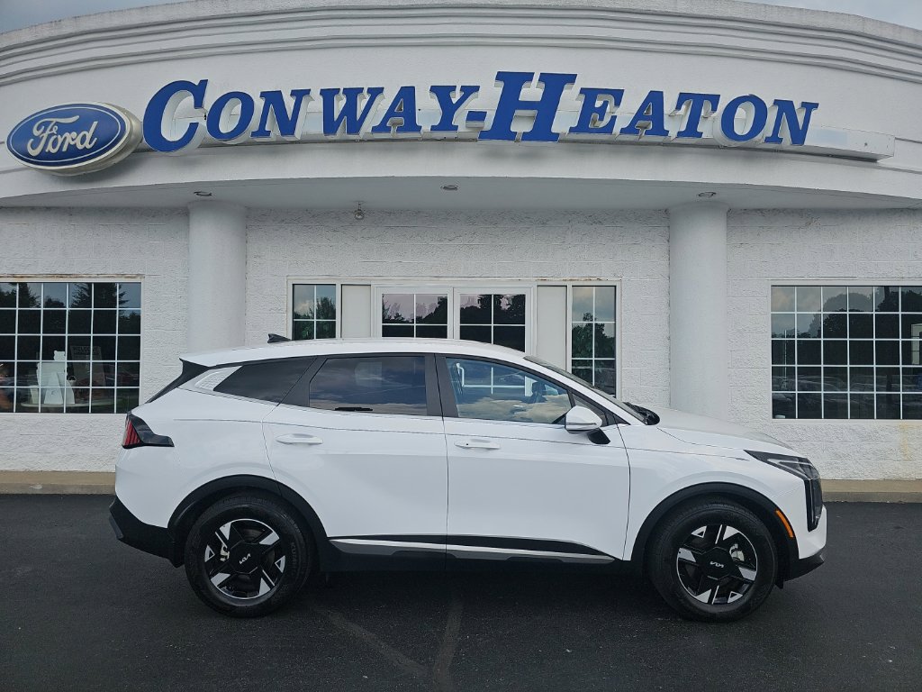 Used 2026 Kia Sportage LX w/ LX Convenience Package FWD image 1