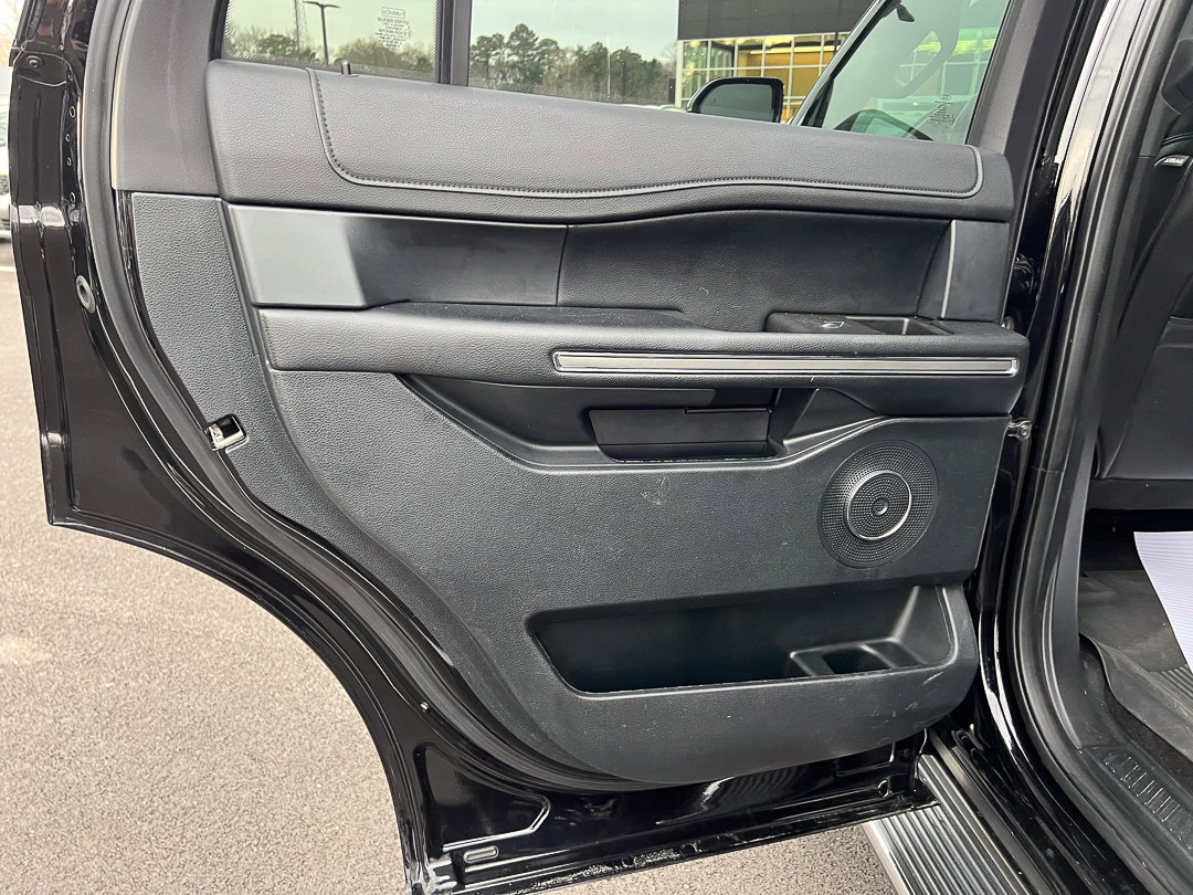 Used 2021 Ford Expedition XLT AWD/4WD image 34