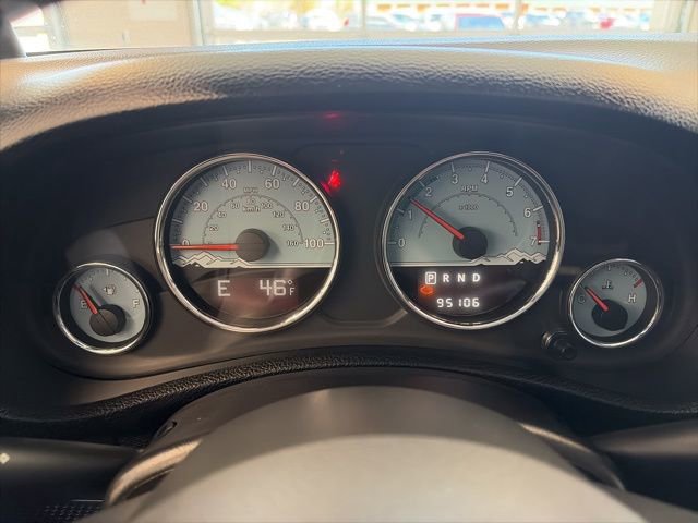 Used 2014 Jeep Wrangler Unlimited Sahara image 19