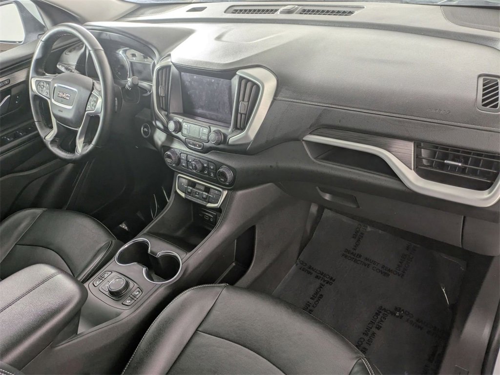 Used 2024 GMC Terrain SLT image 31