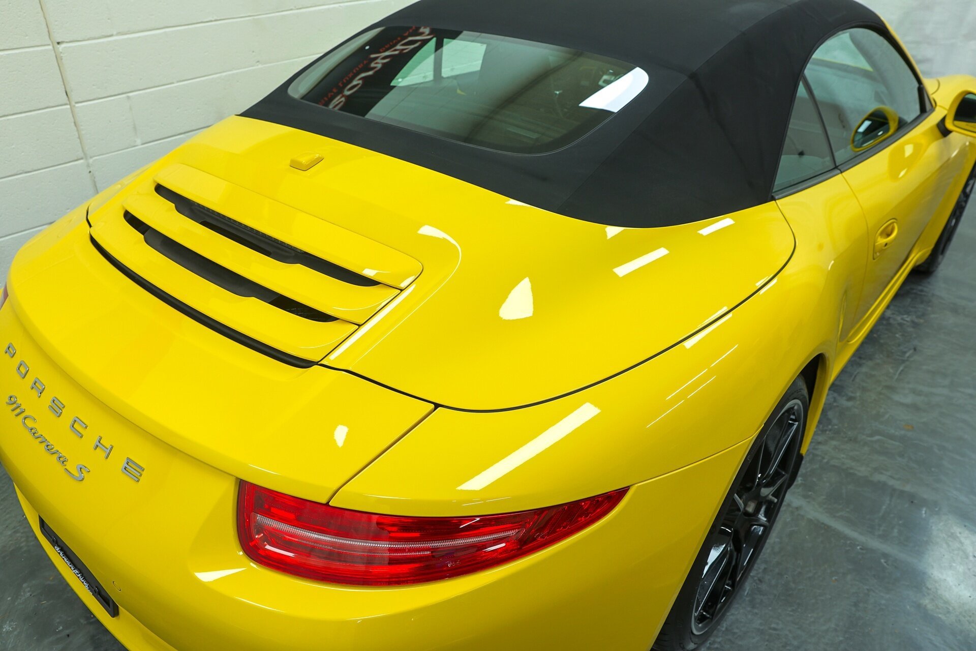 Used 2012 Porsche 911 Carrera S w/ Burmester Audio Pkg RWD image 32