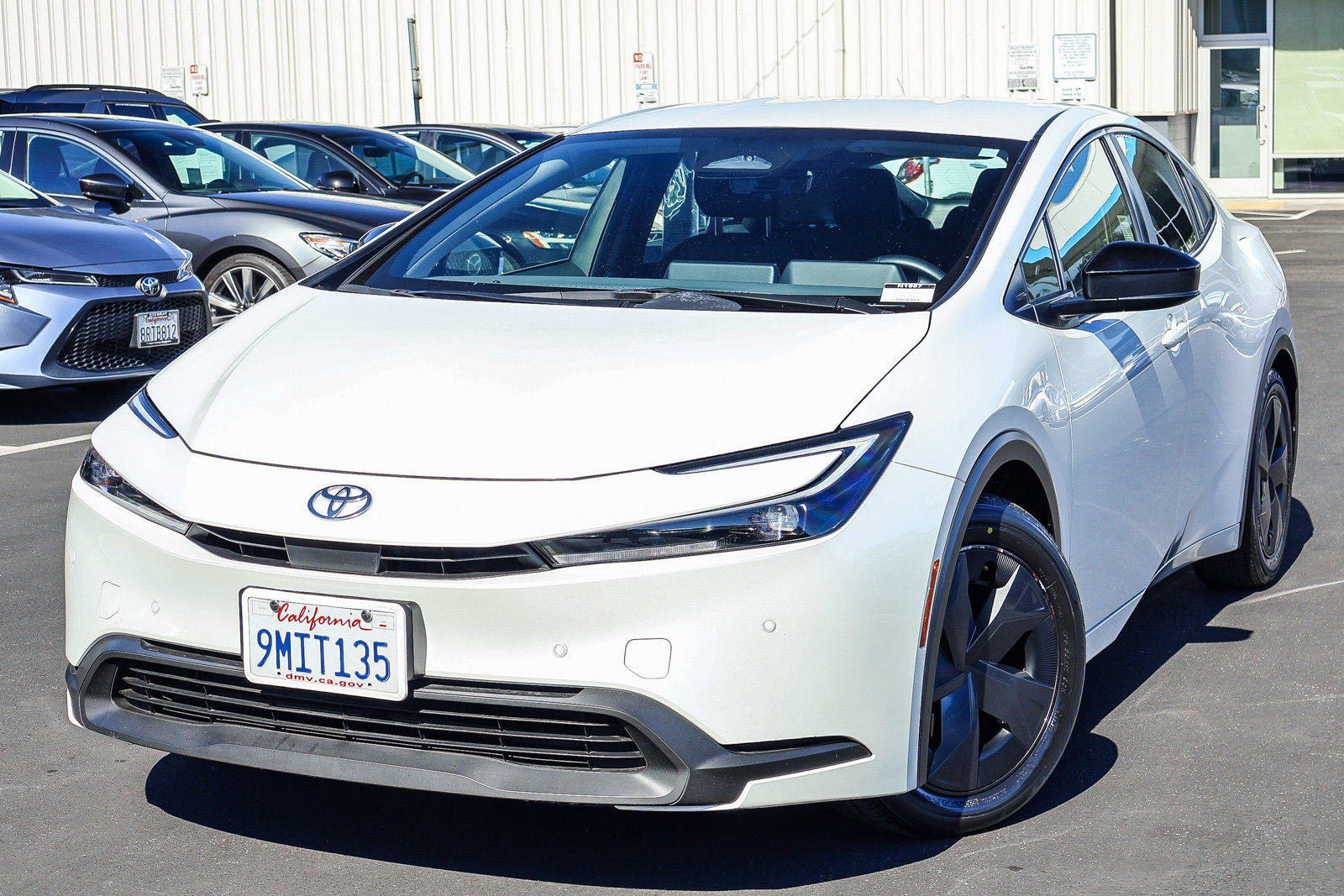 Used 2023 Toyota Prius LE FWD image 1