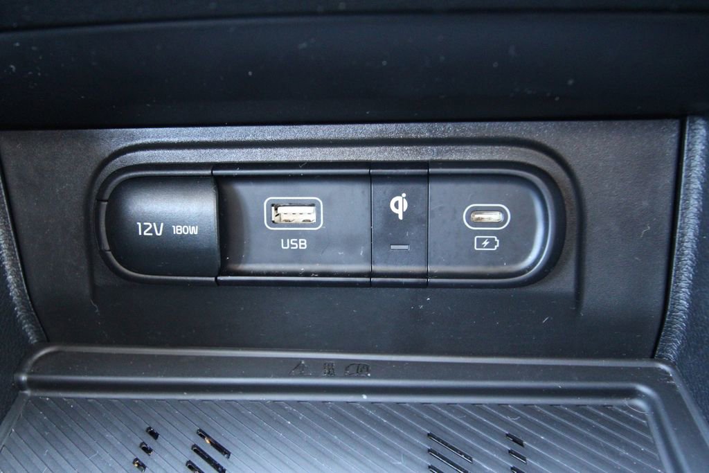 Used 2023 Kia Sportage EX image 28