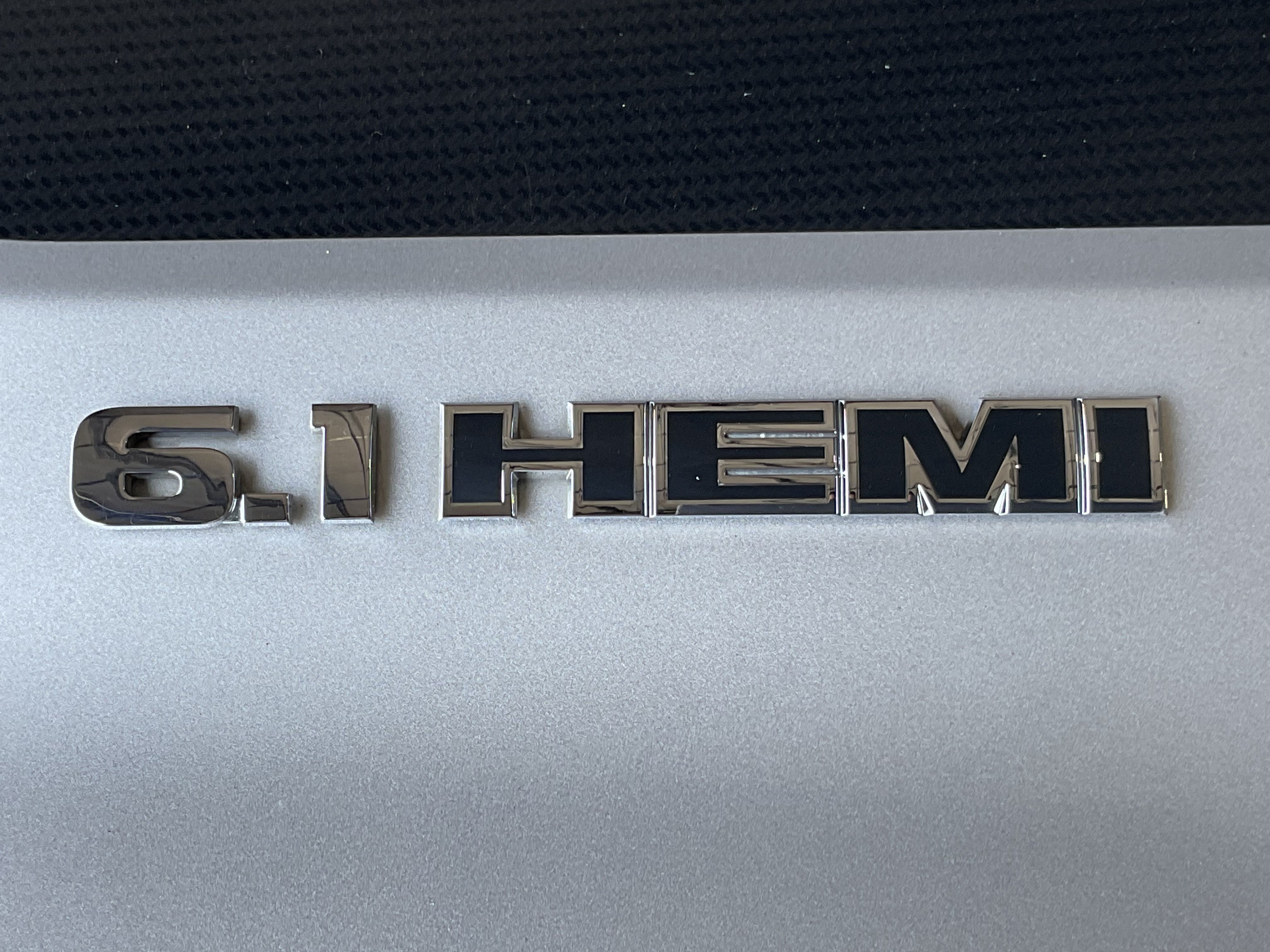 Used 2010 Dodge Challenger SRT8 w/ SRT Option Group II RWD image 9