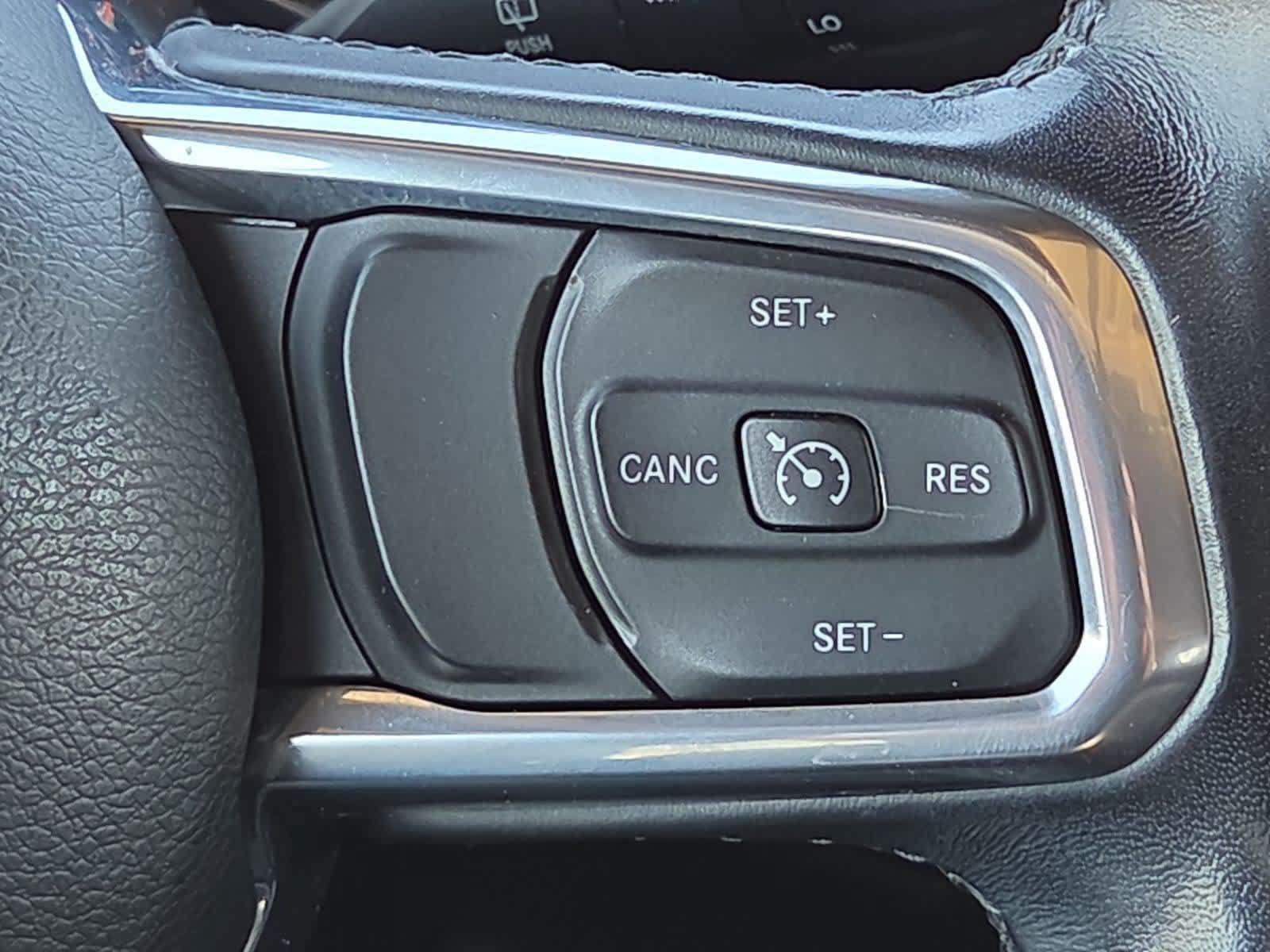 Used 2021 Jeep Wrangler Unlimited Sahara AWD/4WD image 21