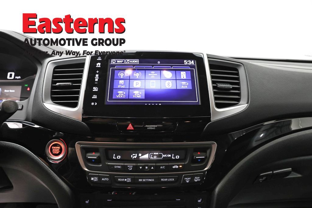 Used 2017 Honda Pilot Elite image 12