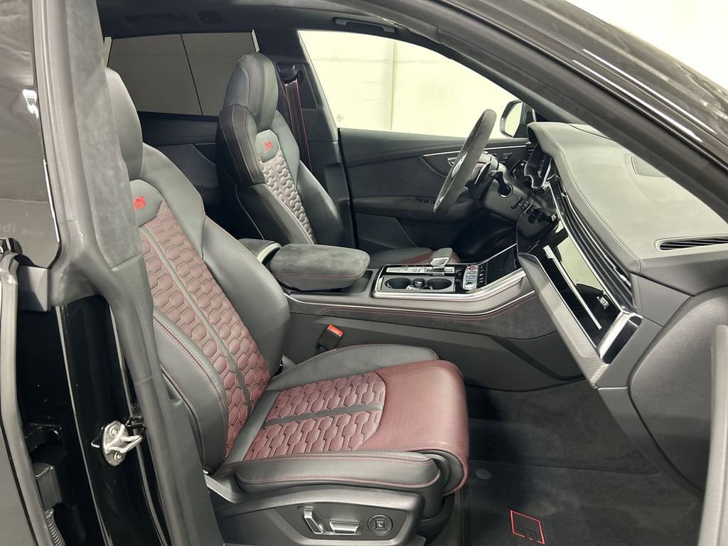 Used 2025 Audi RS Q8 performance w/ Matte Carbon Package AWD/4WD image 24