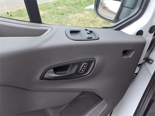 Used 2024 Ford Transit 250 Low Roof w/ Exterior Upgrade Package image 9
