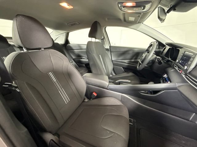 Used 2021 Hyundai Elantra SEL FWD image 31