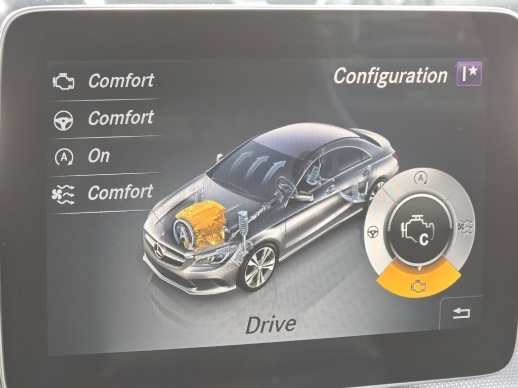 Used 2019 Mercedes-Benz CLA 250 4MATIC w/ Premium Package image 7