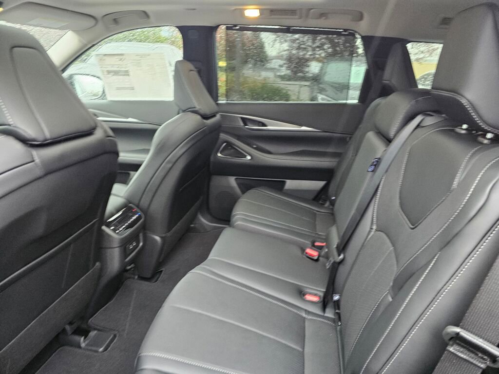 New 2026 INFINITI QX60 Luxe image 21