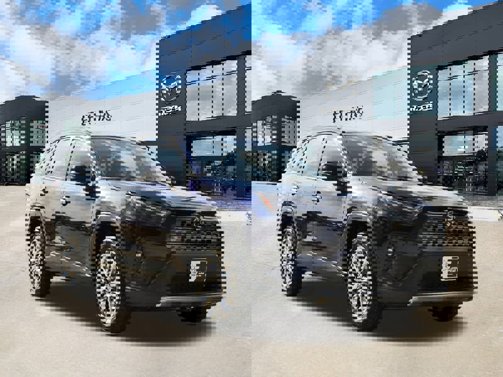 Used 2025 Toyota RAV4 Limited image 4