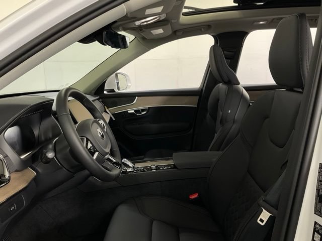 New 2026 Volvo XC90 B5 Core AWD/4WD image 25