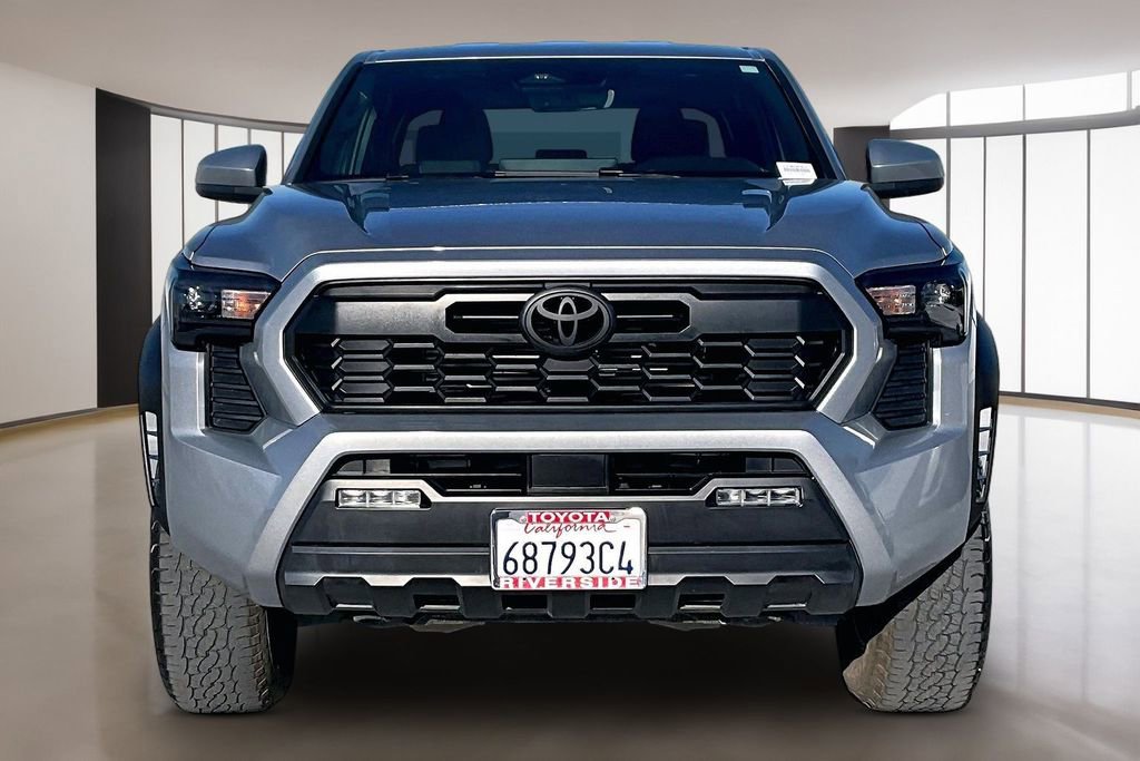 Used 2024 Toyota Tacoma TRD Off-Road image 2
