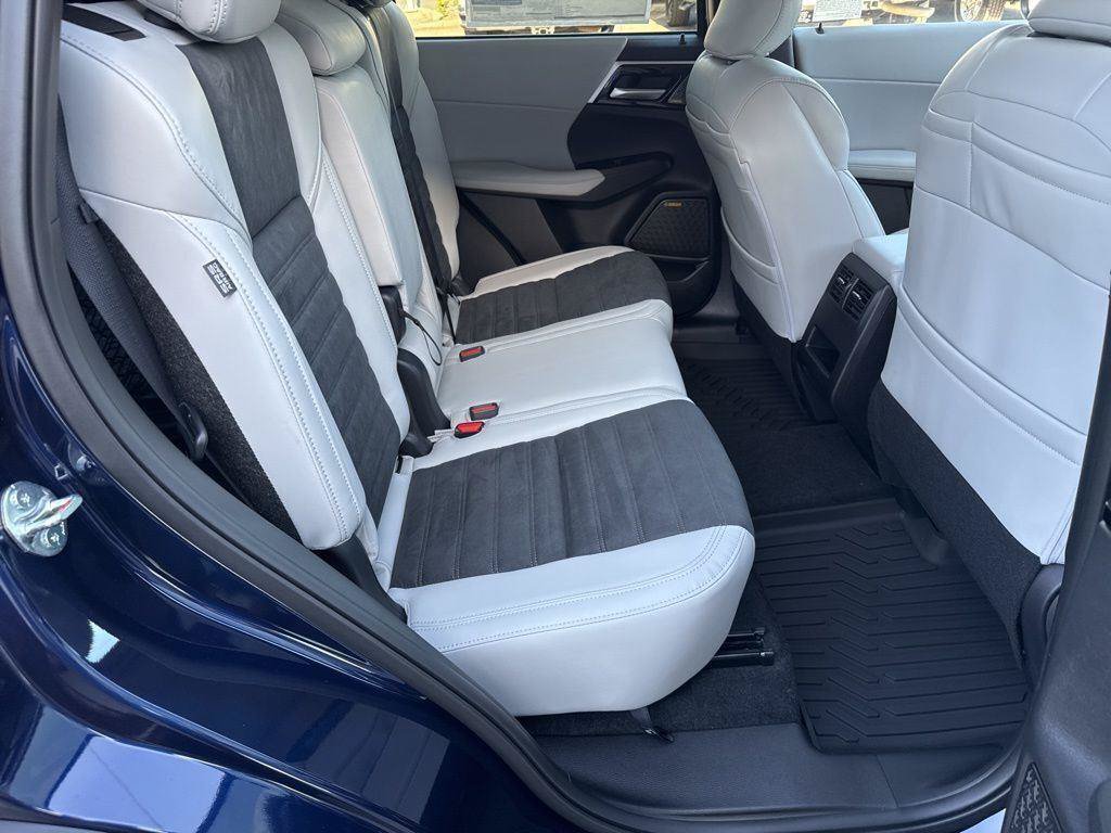 New 2026 Mitsubishi Outlander SE FWD image 26