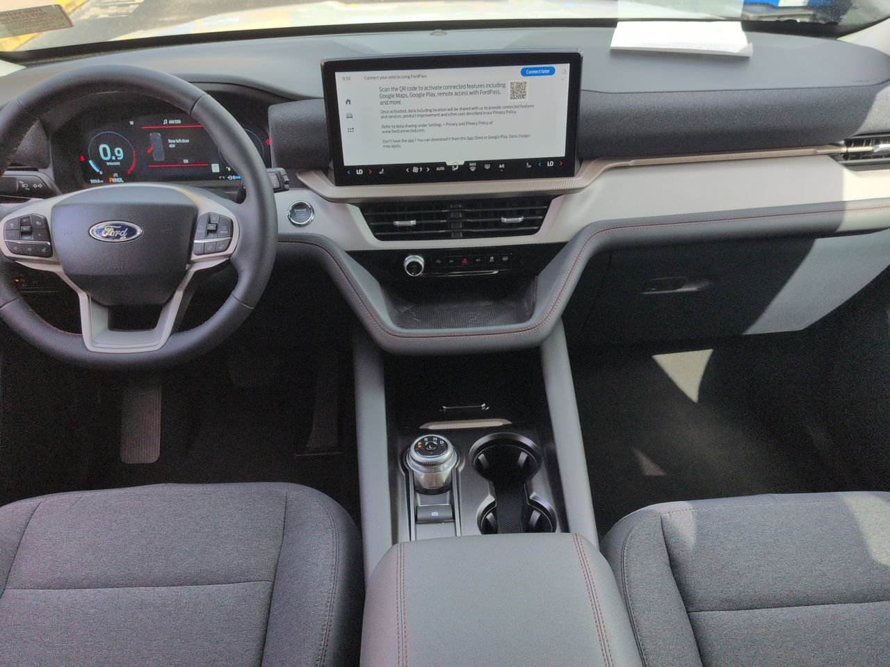 Certified 2025 Ford Explorer Active RWD image 15