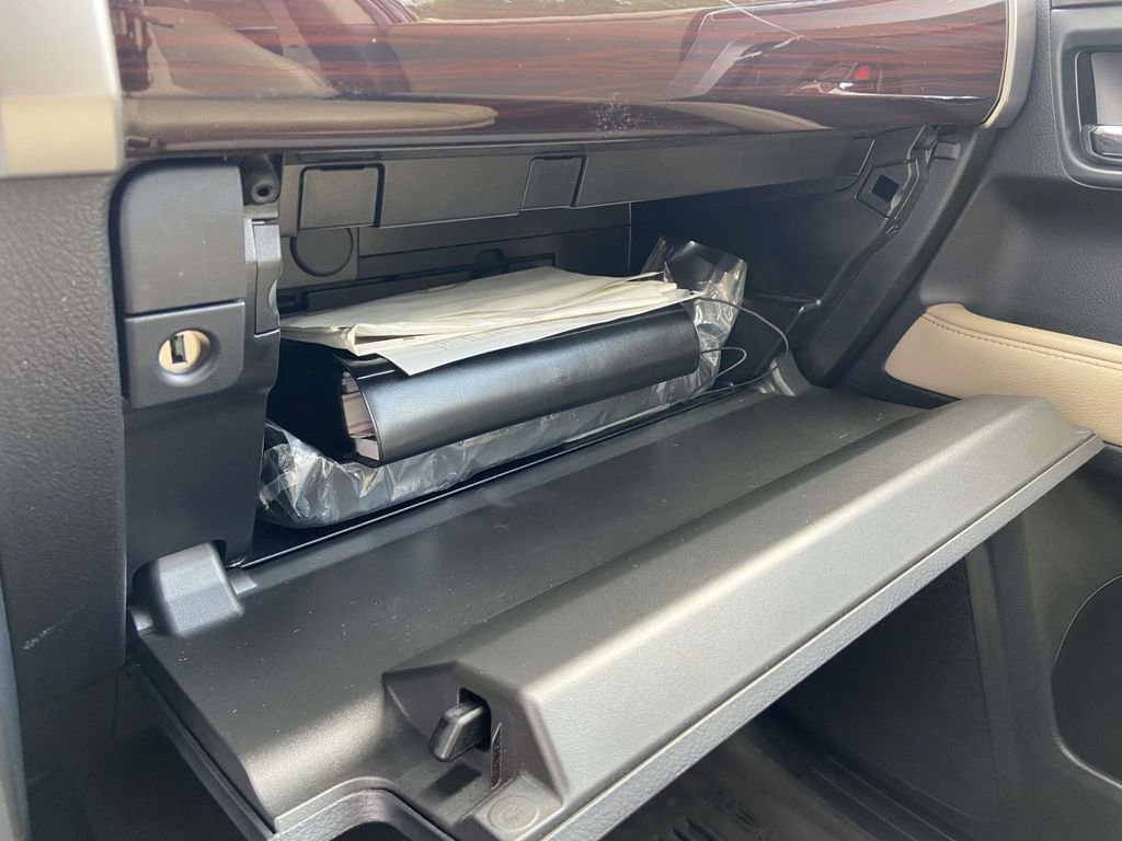 Used 2021 Toyota 4Runner Limited RWD image 33