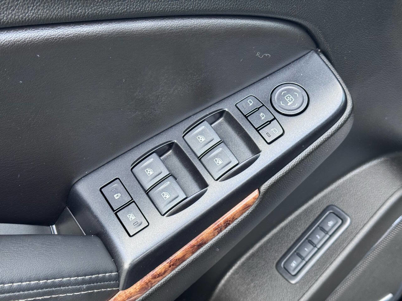 Used 2019 Chevrolet Tahoe Premier image 22