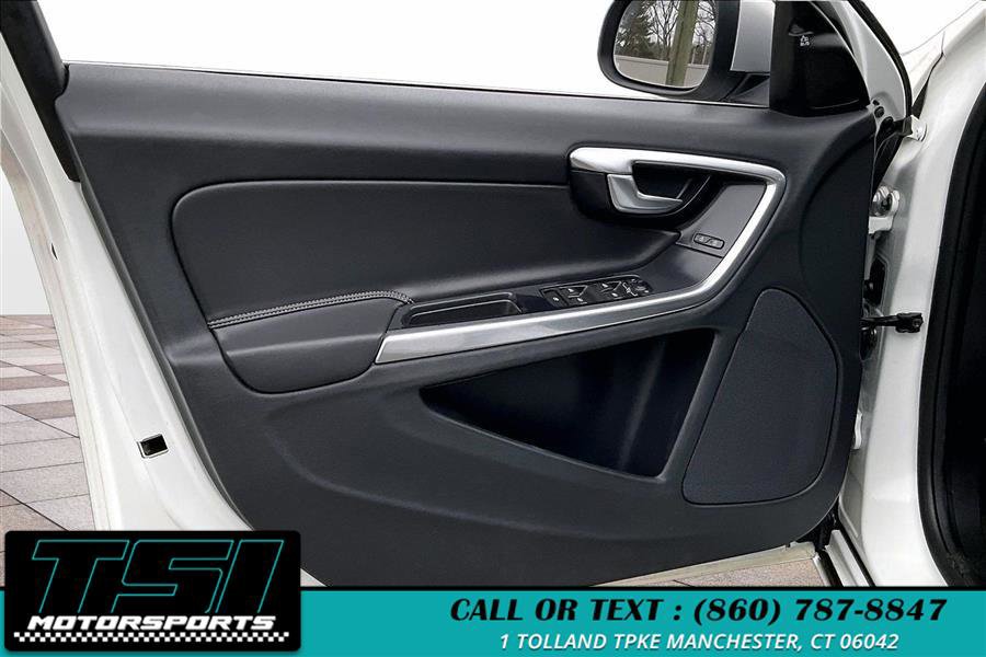 Used 2016 Volvo S60 T6 R-Design w/ Convenience Package image 23