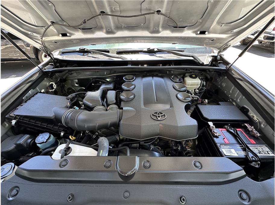 Used 2017 Toyota 4Runner SR5 Premium AWD/4WD image 29