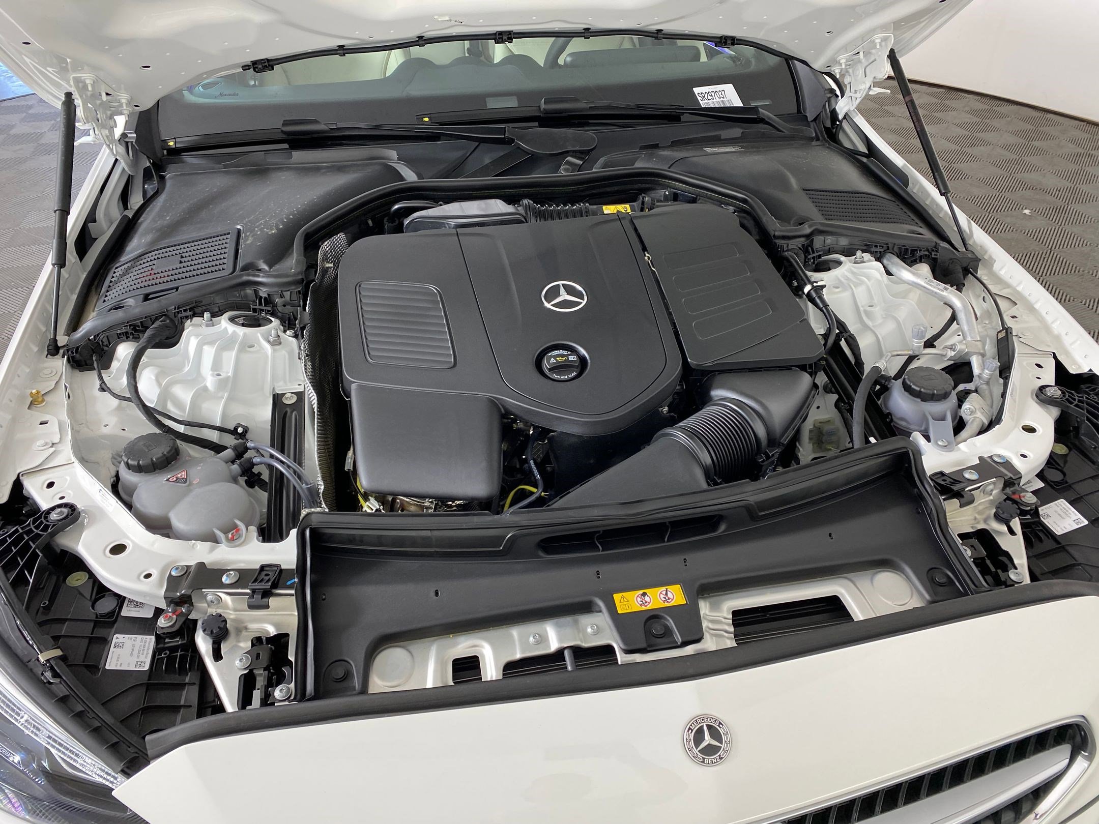 Used 2025 Mercedes-Benz C 300 4MATIC Sedan image 29