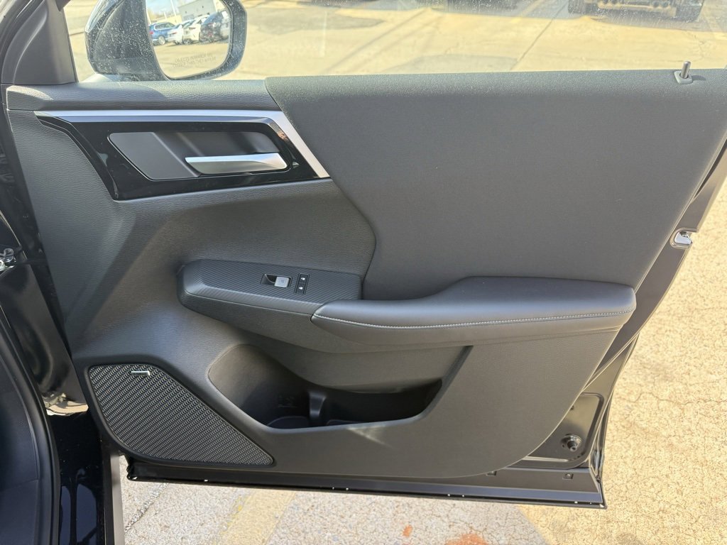 New 2026 Mitsubishi Outlander ES image 18