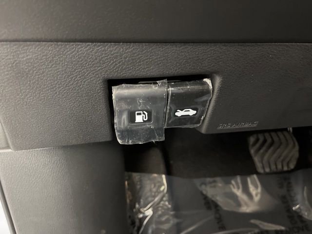 New 2025 Nissan Versa SV w/ Trunk Package image 29