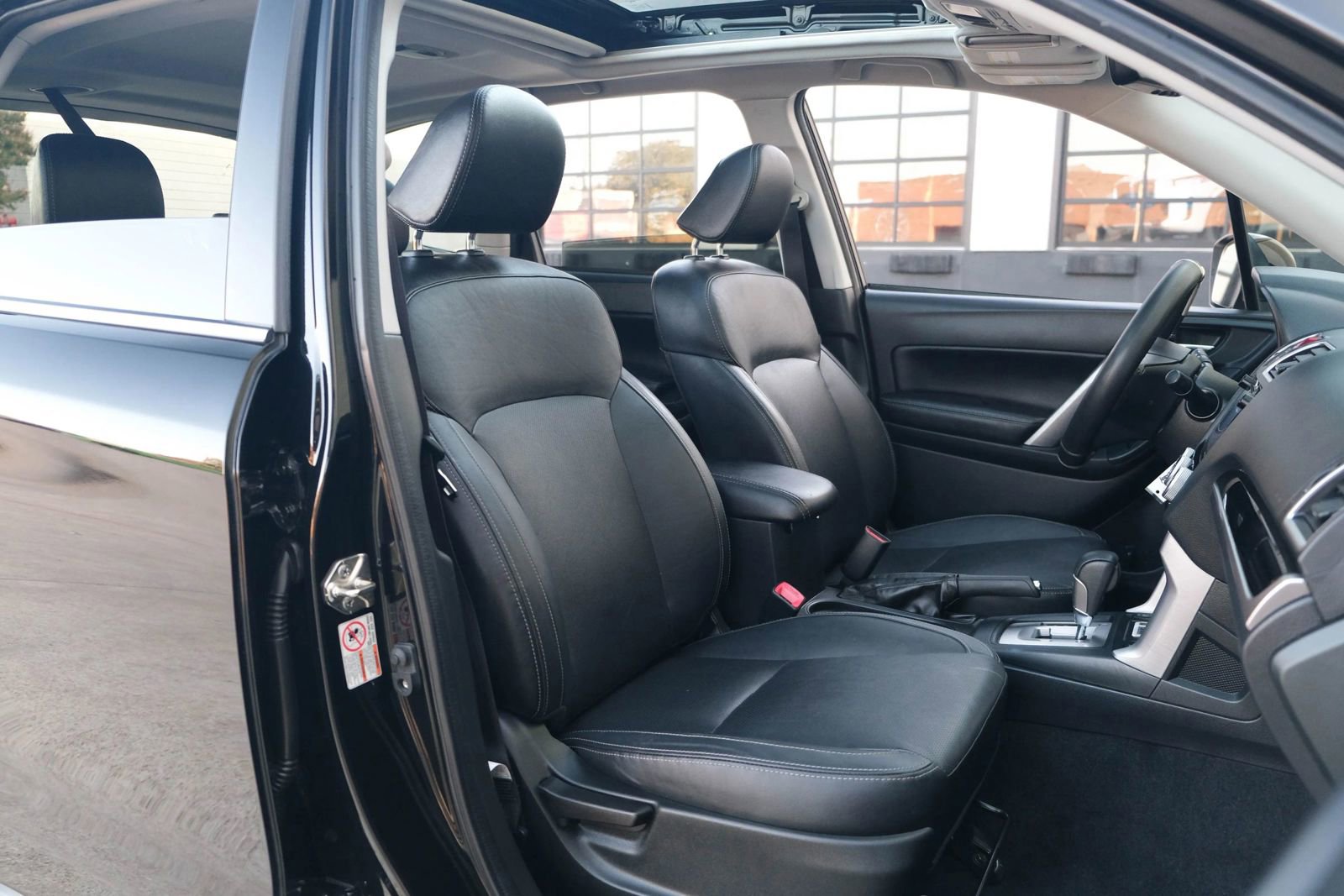 Used 2017 Subaru Forester 2.5i Limited w/ Popular Package #2 image 33