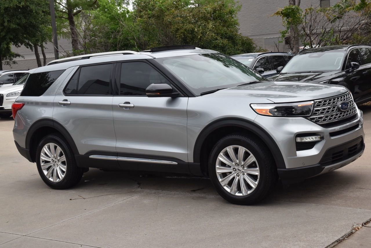 Used 2024 Ford Explorer Limited w/ Limited Technology Package AWD/4WD image 5