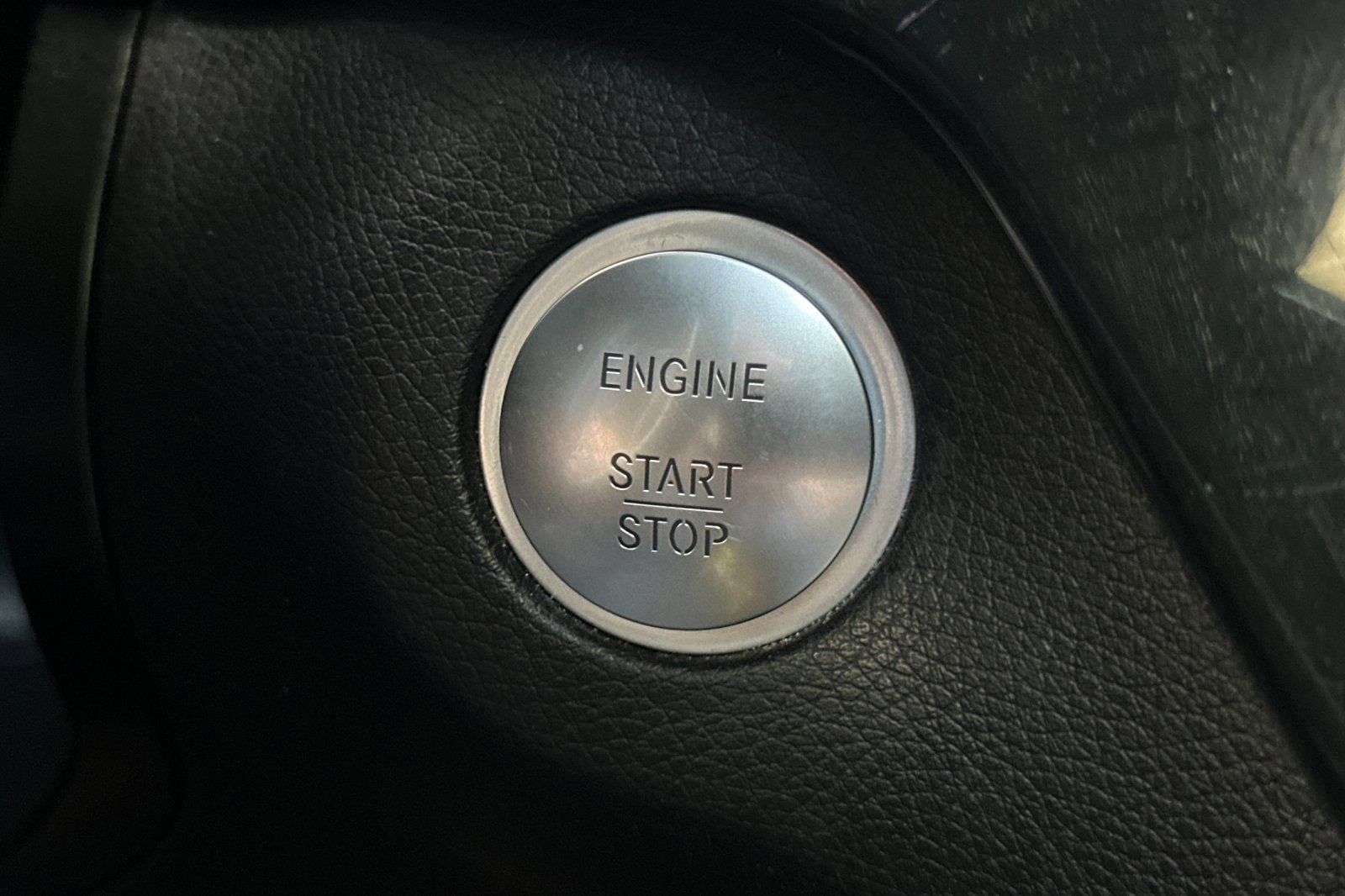 Used 2018 Mercedes-Benz GLE 350 4MATIC image 35