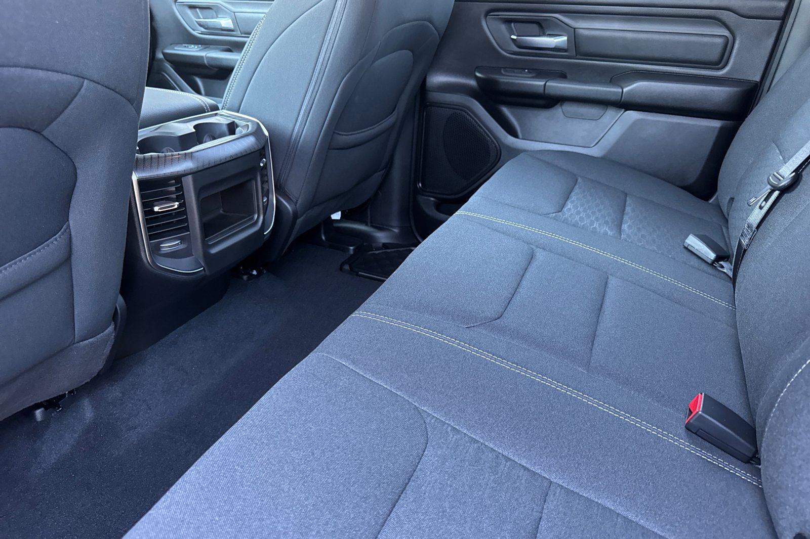 New 2026 RAM 1500 Express AWD/4WD image 11