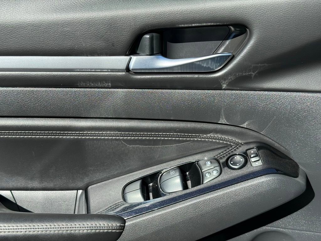 Used 2023 Nissan Altima 2.5 SL image 23