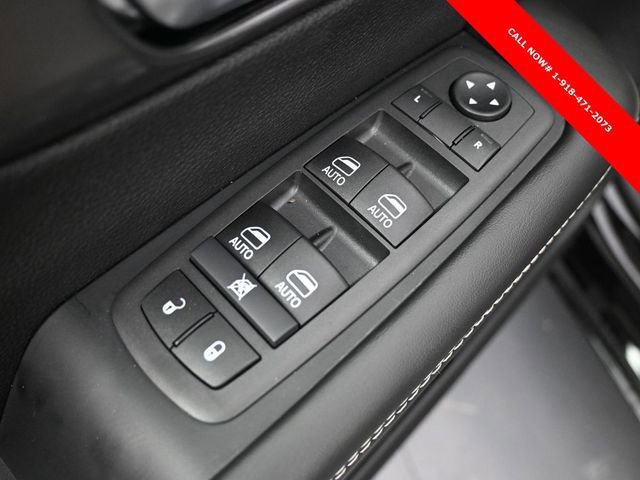 New 2026 Chrysler Voyager LX image 12