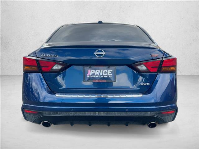 Used 2023 Nissan Altima 2.5 SR w/ SR Premium Package image 7
