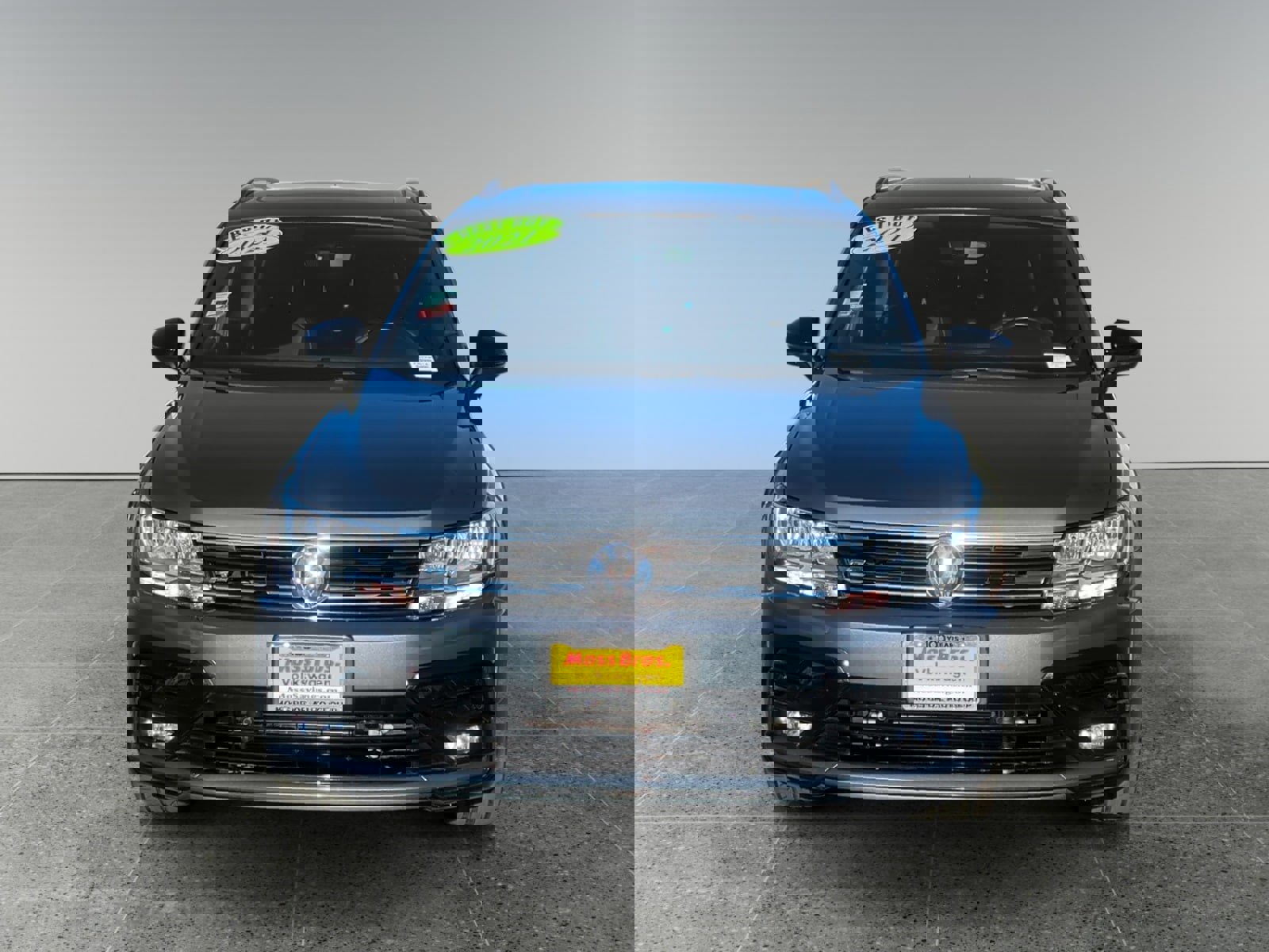 Used 2021 Volkswagen Tiguan SE R-Line image 8