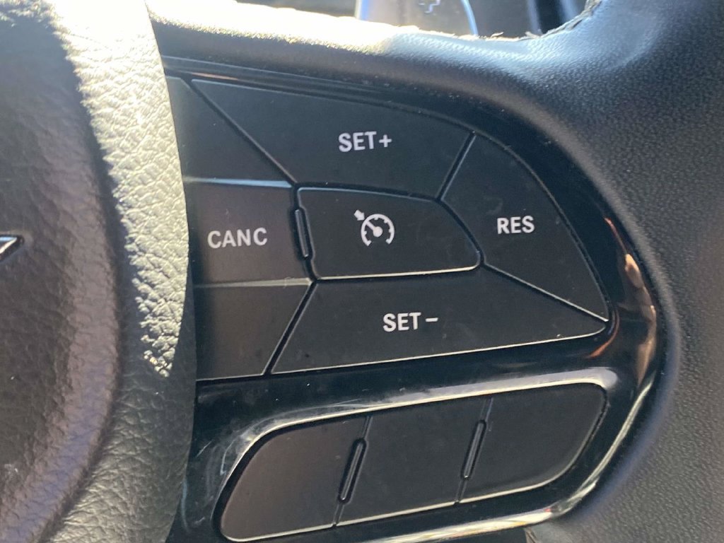 Certified 2023 Chrysler 300 S RWD image 31