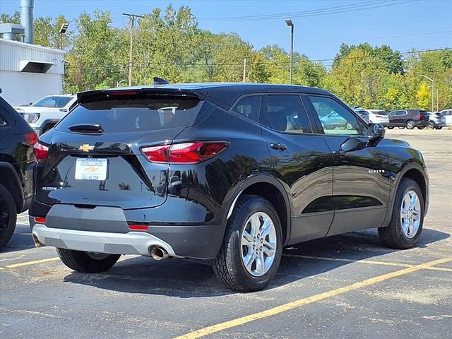 Used 2021 Chevrolet Blazer LT image 2